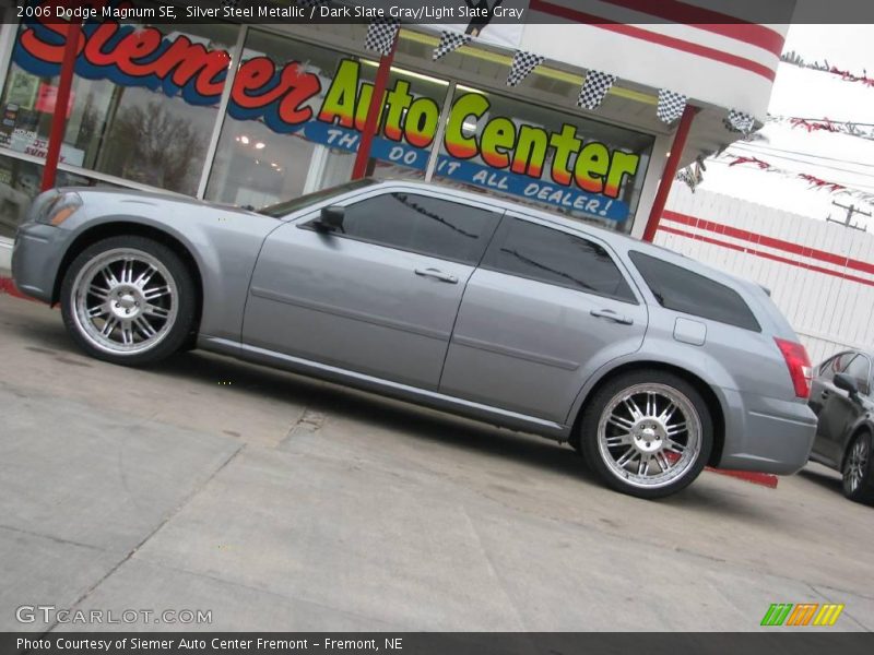 Silver Steel Metallic / Dark Slate Gray/Light Slate Gray 2006 Dodge Magnum SE