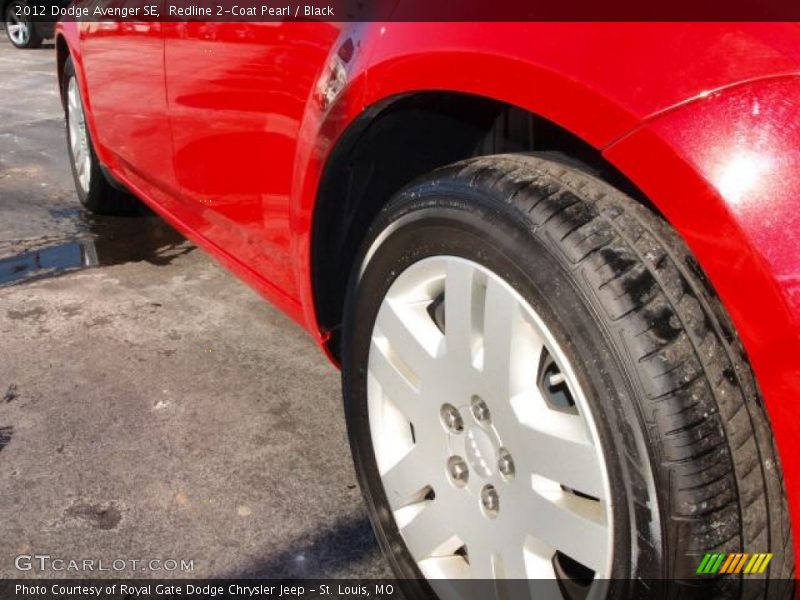 Redline 2-Coat Pearl / Black 2012 Dodge Avenger SE