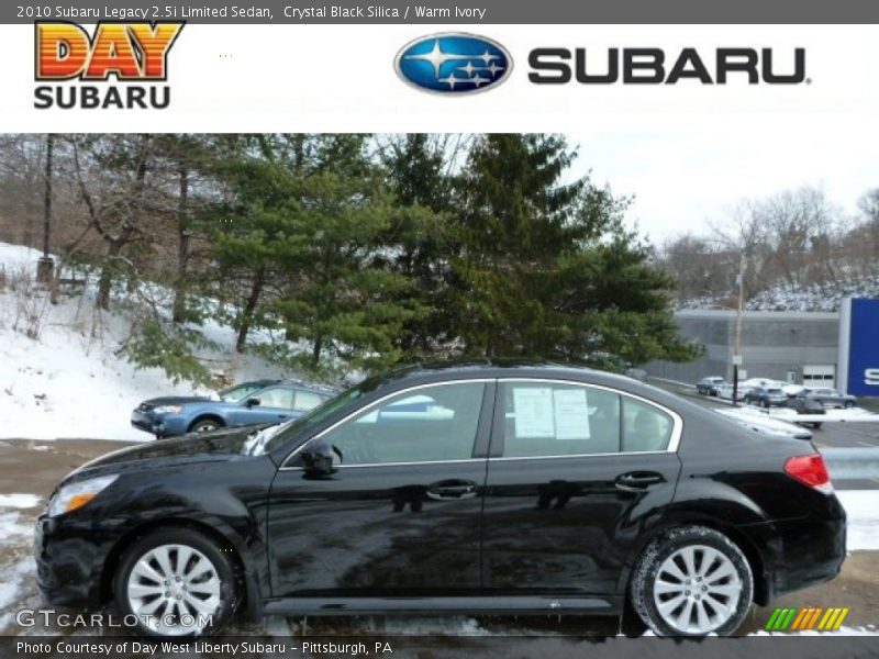 Crystal Black Silica / Warm Ivory 2010 Subaru Legacy 2.5i Limited Sedan