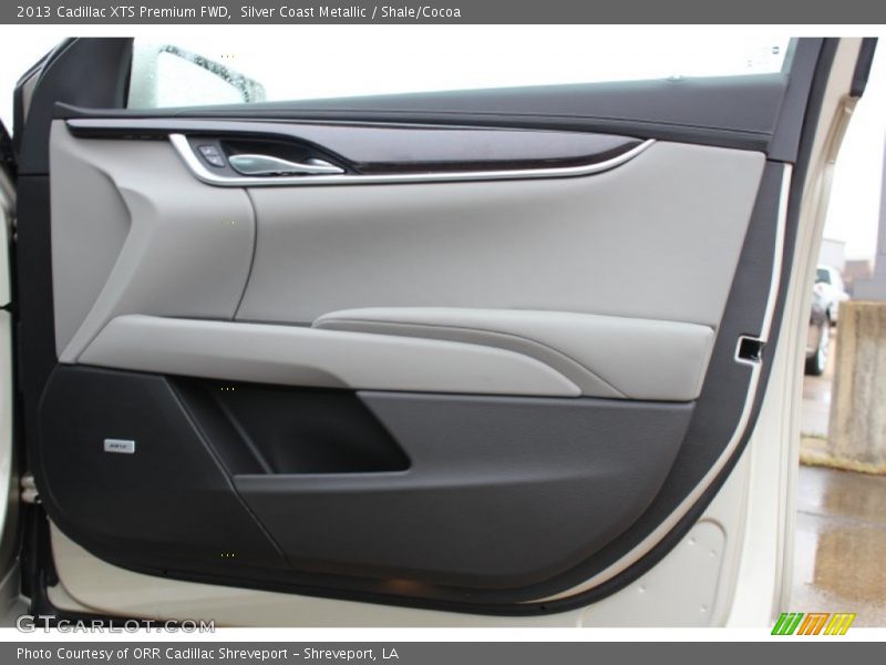 Door Panel of 2013 XTS Premium FWD