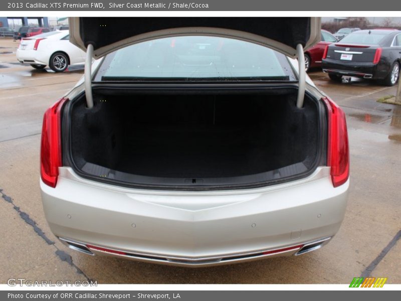  2013 XTS Premium FWD Trunk