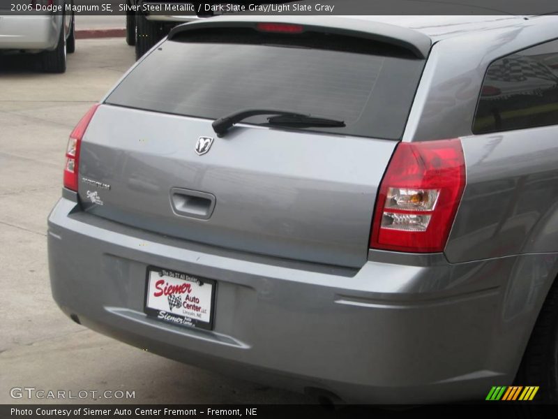 Silver Steel Metallic / Dark Slate Gray/Light Slate Gray 2006 Dodge Magnum SE