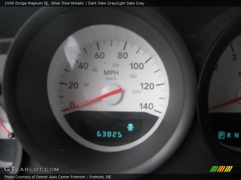 Silver Steel Metallic / Dark Slate Gray/Light Slate Gray 2006 Dodge Magnum SE