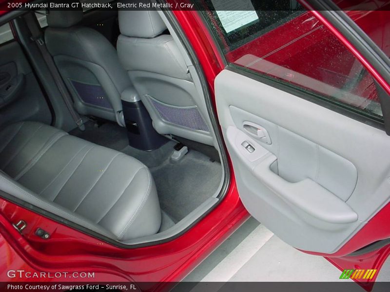 Electric Red Metallic / Gray 2005 Hyundai Elantra GT Hatchback