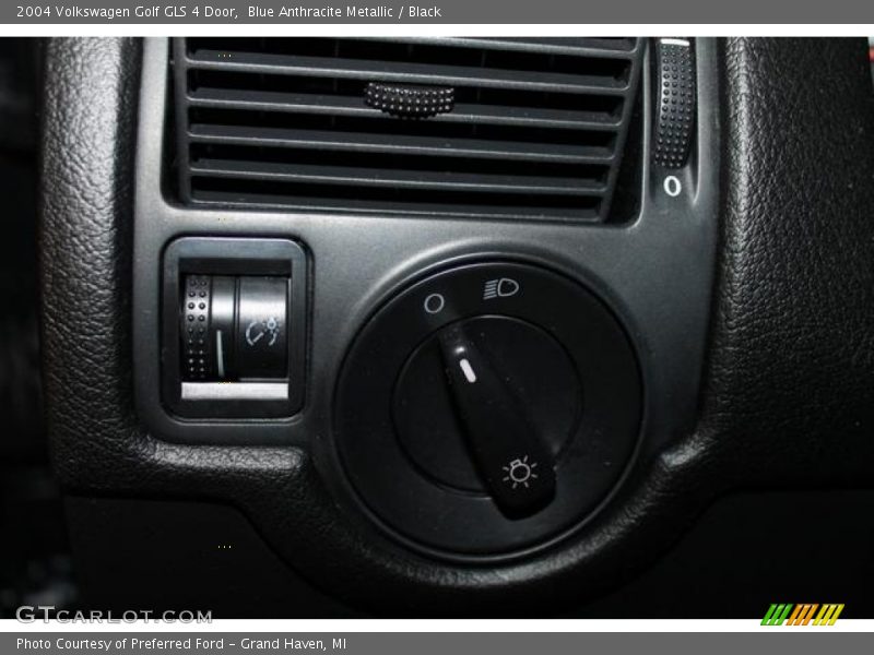 Blue Anthracite Metallic / Black 2004 Volkswagen Golf GLS 4 Door