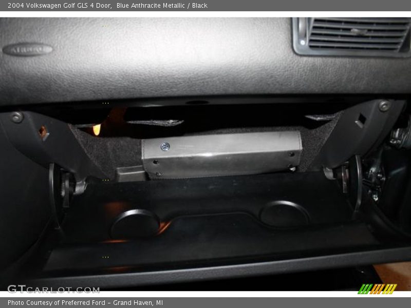 Blue Anthracite Metallic / Black 2004 Volkswagen Golf GLS 4 Door
