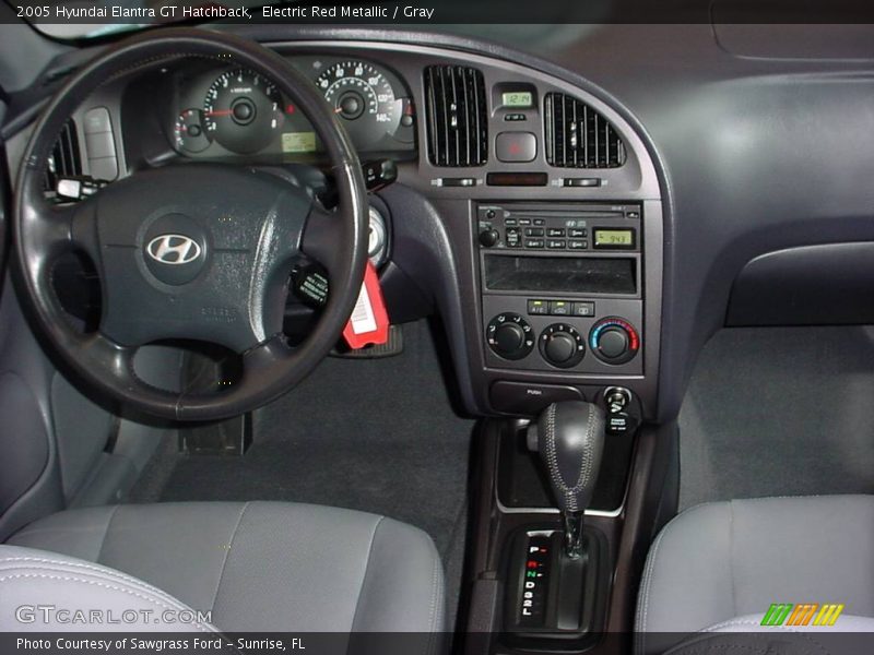 Electric Red Metallic / Gray 2005 Hyundai Elantra GT Hatchback