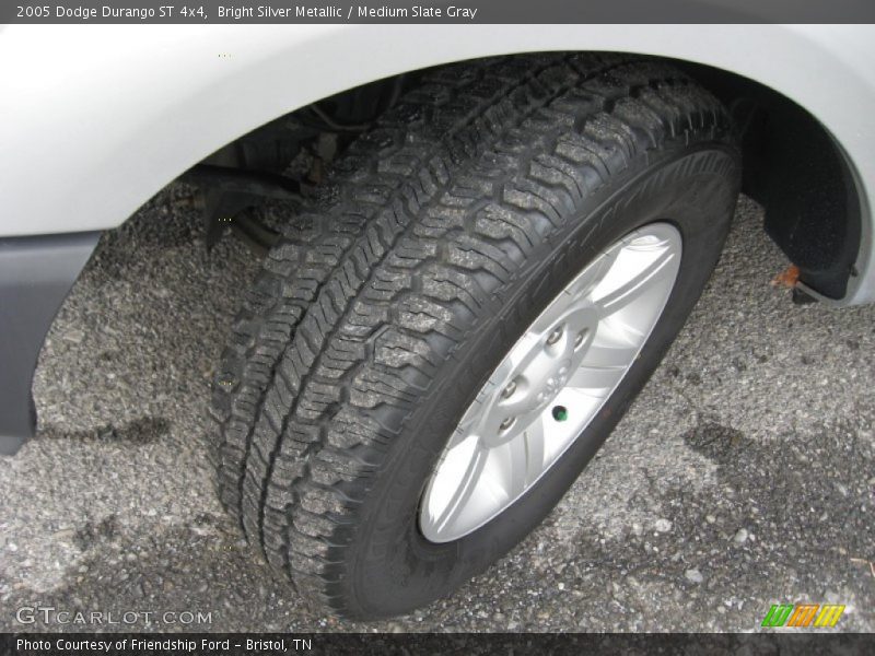 Bright Silver Metallic / Medium Slate Gray 2005 Dodge Durango ST 4x4