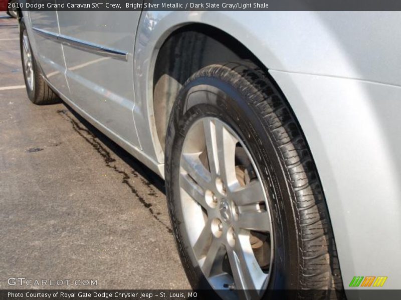 Bright Silver Metallic / Dark Slate Gray/Light Shale 2010 Dodge Grand Caravan SXT Crew