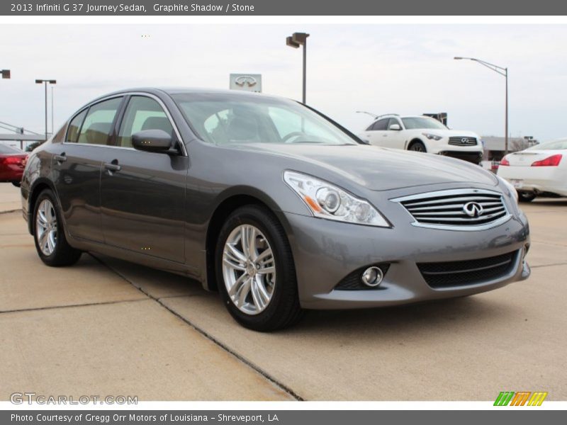 Front 3/4 View of 2013 G 37 Journey Sedan