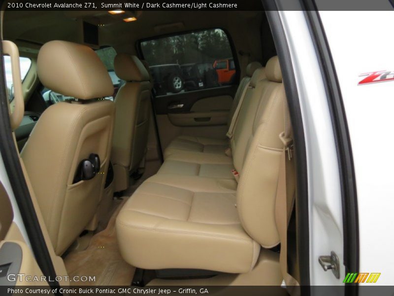 Summit White / Dark Cashmere/Light Cashmere 2010 Chevrolet Avalanche Z71