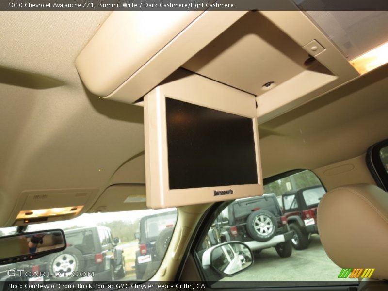 Summit White / Dark Cashmere/Light Cashmere 2010 Chevrolet Avalanche Z71