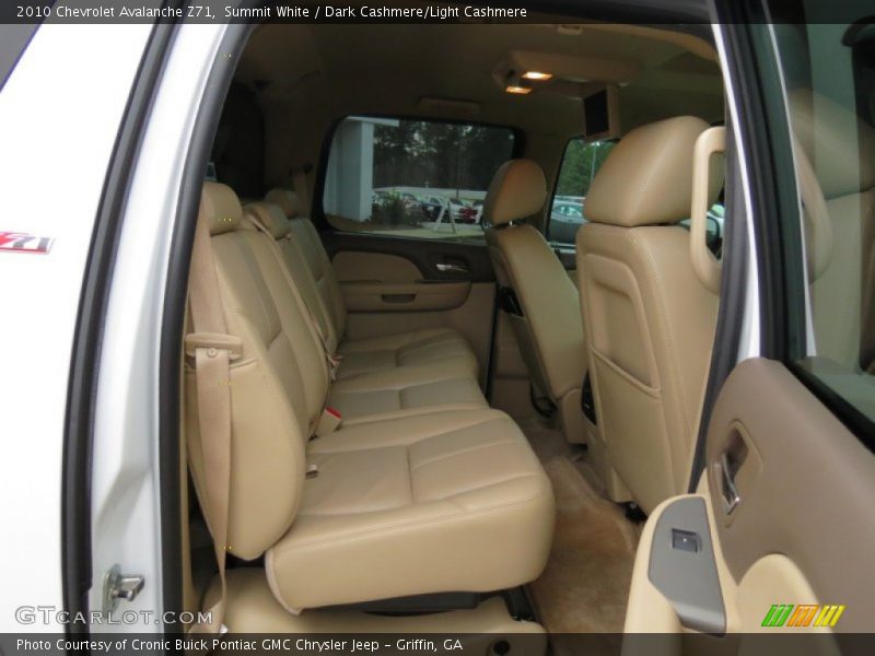 Summit White / Dark Cashmere/Light Cashmere 2010 Chevrolet Avalanche Z71
