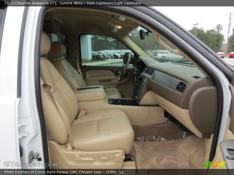 Summit White / Dark Cashmere/Light Cashmere 2010 Chevrolet Avalanche Z71