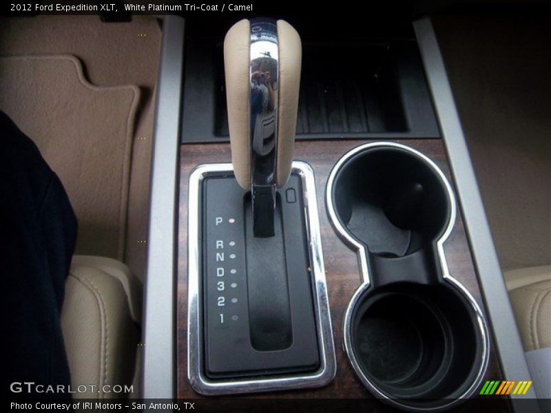 White Platinum Tri-Coat / Camel 2012 Ford Expedition XLT
