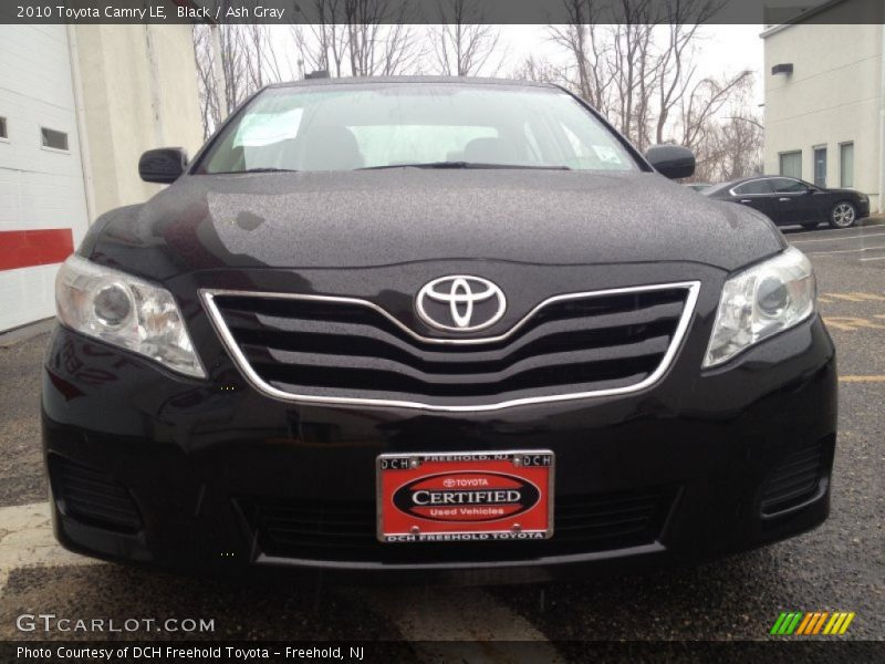 Black / Ash Gray 2010 Toyota Camry LE