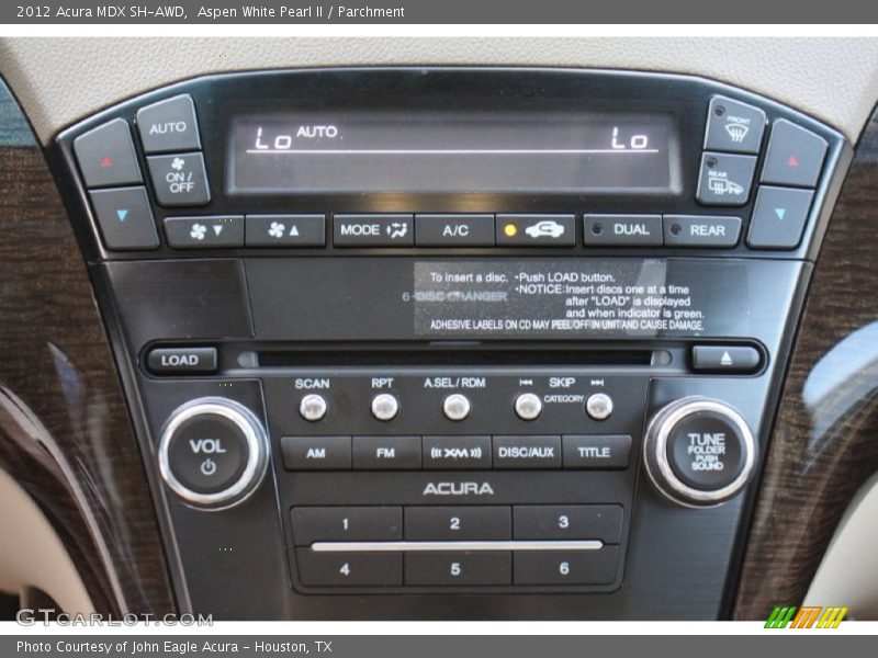 Controls of 2012 MDX SH-AWD