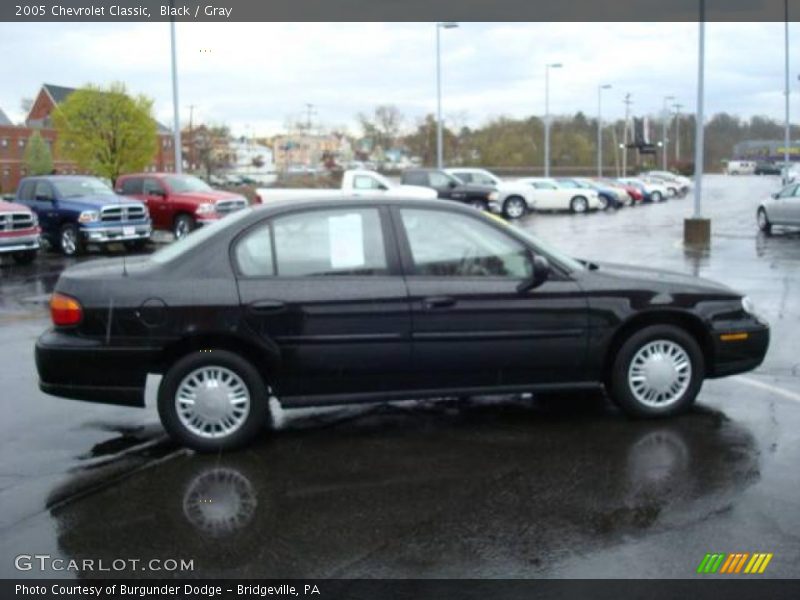 Black / Gray 2005 Chevrolet Classic