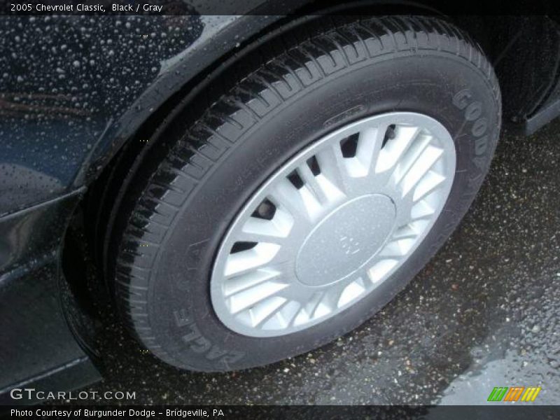 Black / Gray 2005 Chevrolet Classic