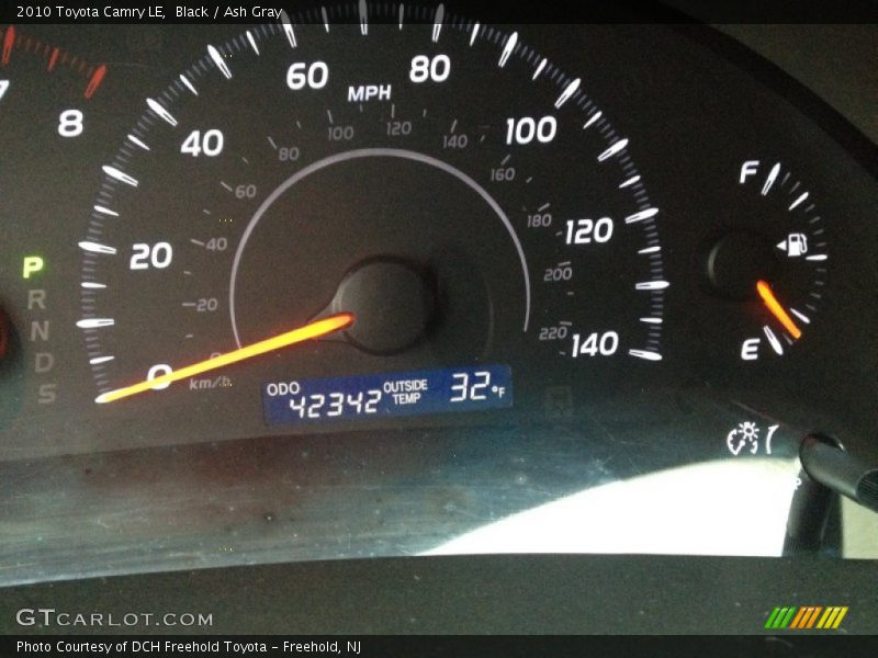 Black / Ash Gray 2010 Toyota Camry LE