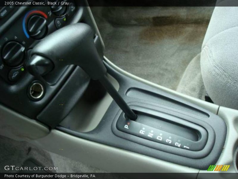 Black / Gray 2005 Chevrolet Classic