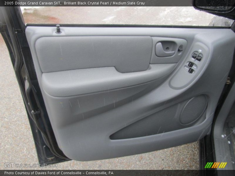 Brilliant Black Crystal Pearl / Medium Slate Gray 2005 Dodge Grand Caravan SXT