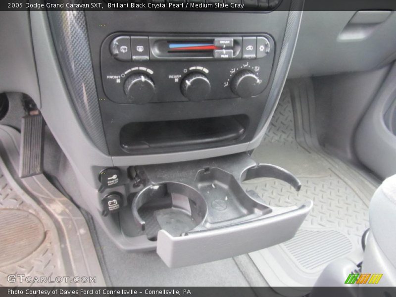 Brilliant Black Crystal Pearl / Medium Slate Gray 2005 Dodge Grand Caravan SXT
