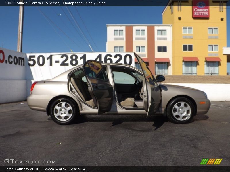 Champagne Beige / Beige 2002 Hyundai Elantra GLS Sedan