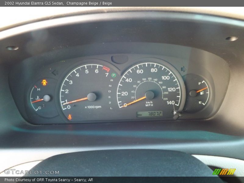 Champagne Beige / Beige 2002 Hyundai Elantra GLS Sedan