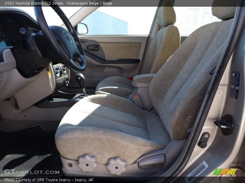 Champagne Beige / Beige 2002 Hyundai Elantra GLS Sedan