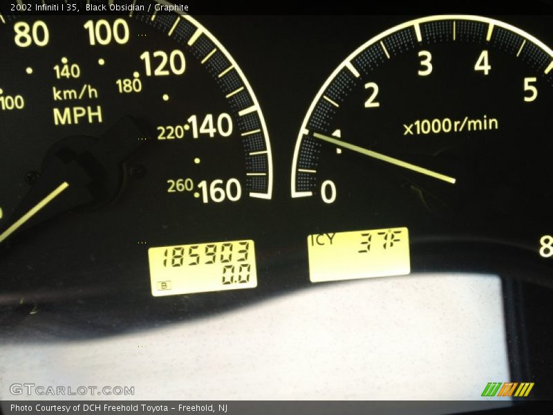 Black Obsidian / Graphite 2002 Infiniti I 35
