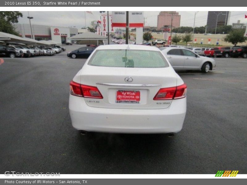Starfire White Pearl / Parchment 2010 Lexus ES 350