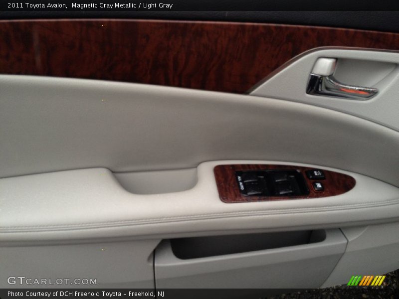 Magnetic Gray Metallic / Light Gray 2011 Toyota Avalon