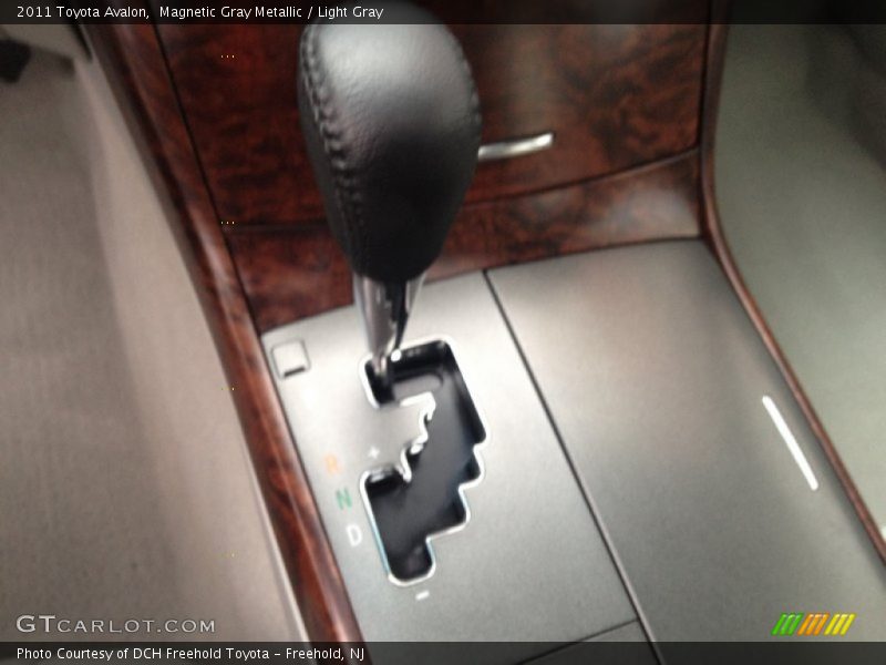 Magnetic Gray Metallic / Light Gray 2011 Toyota Avalon