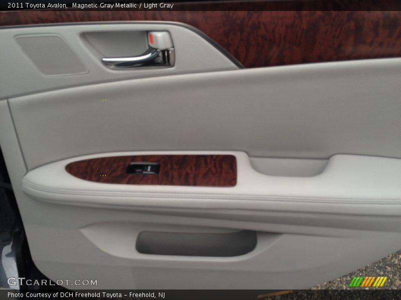 Magnetic Gray Metallic / Light Gray 2011 Toyota Avalon