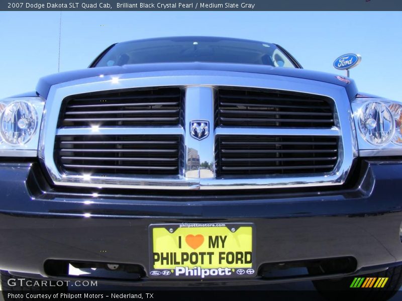 Brilliant Black Crystal Pearl / Medium Slate Gray 2007 Dodge Dakota SLT Quad Cab