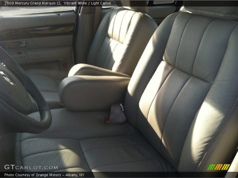 Vibrant White / Light Camel 2009 Mercury Grand Marquis LS