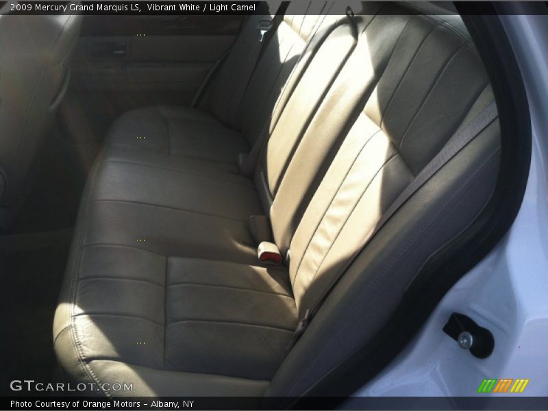 Vibrant White / Light Camel 2009 Mercury Grand Marquis LS