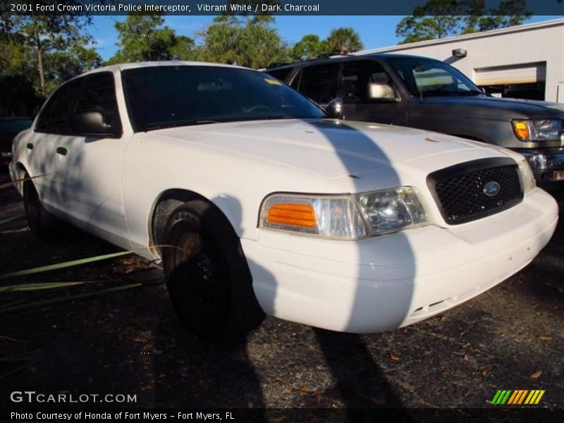 Front 3/4 View of 2001 Crown Victoria Police Interceptor