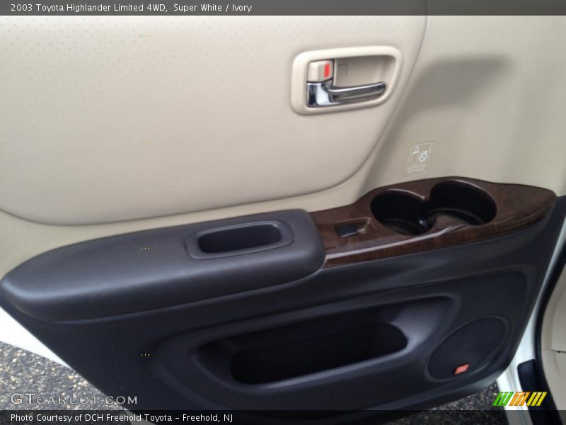 Super White / Ivory 2003 Toyota Highlander Limited 4WD