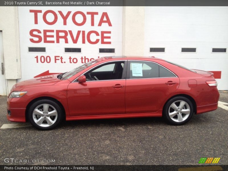 Barcelona Red Metallic / Dark Charcoal 2010 Toyota Camry SE