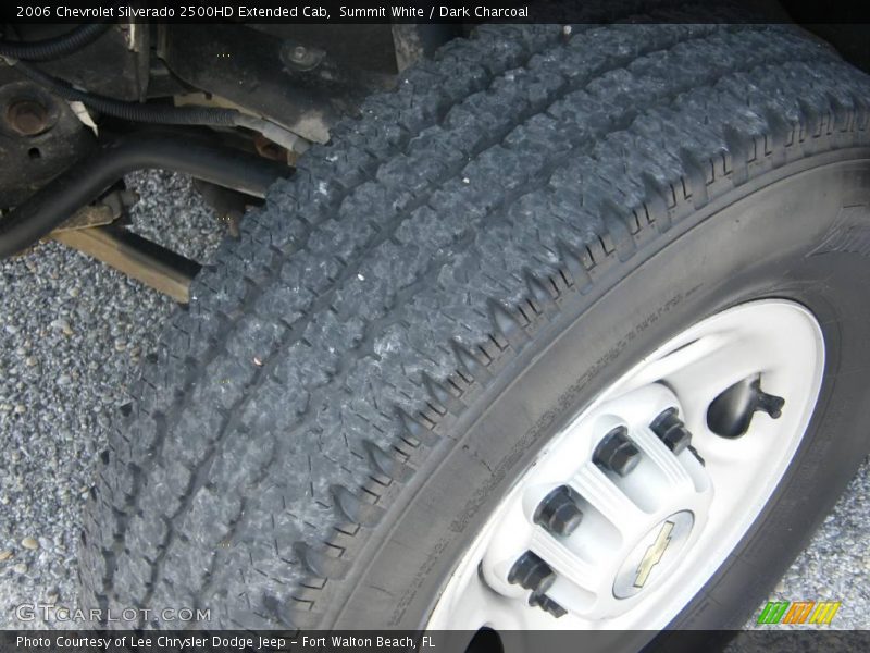 Summit White / Dark Charcoal 2006 Chevrolet Silverado 2500HD Extended Cab