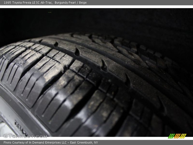 Burgundy Pearl / Beige 1995 Toyota Previa LE SC All-Trac