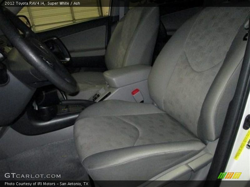 Super White / Ash 2012 Toyota RAV4 I4