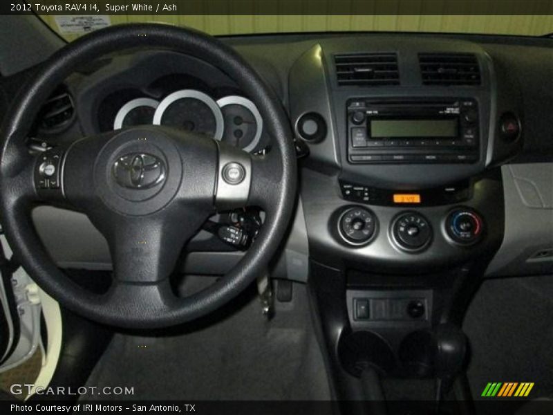 Super White / Ash 2012 Toyota RAV4 I4