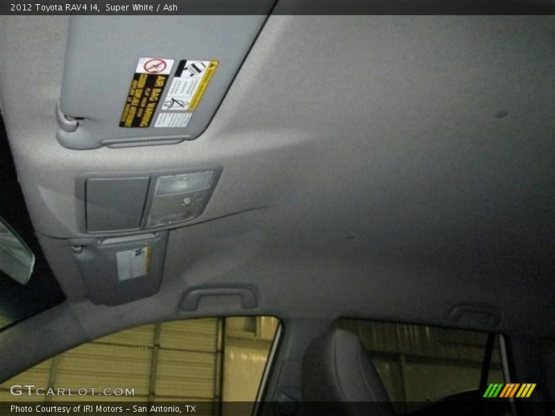 Super White / Ash 2012 Toyota RAV4 I4