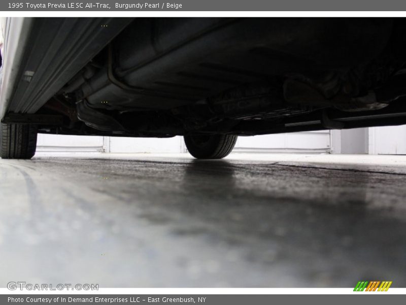 Burgundy Pearl / Beige 1995 Toyota Previa LE SC All-Trac