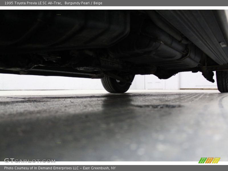 Burgundy Pearl / Beige 1995 Toyota Previa LE SC All-Trac