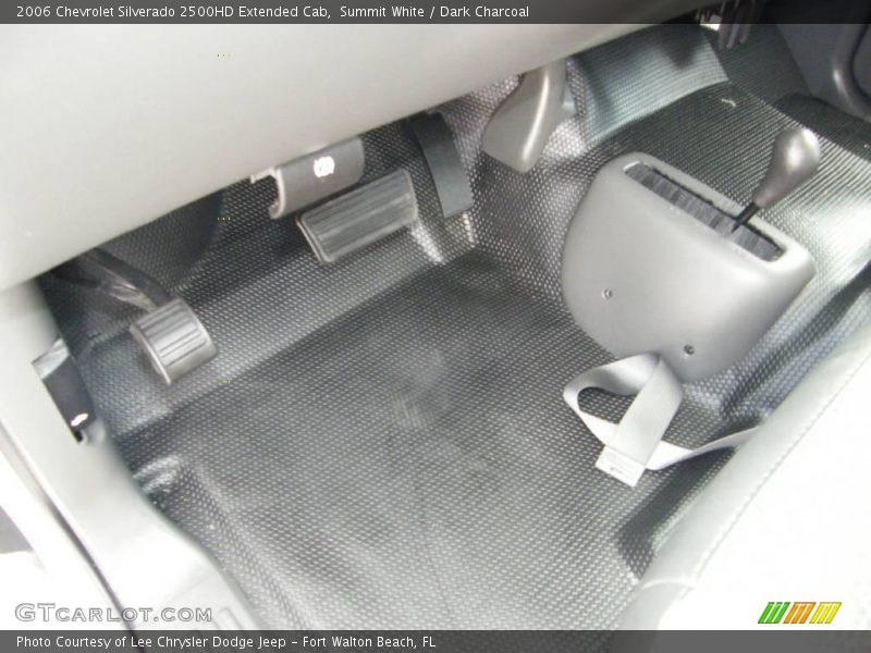 Summit White / Dark Charcoal 2006 Chevrolet Silverado 2500HD Extended Cab