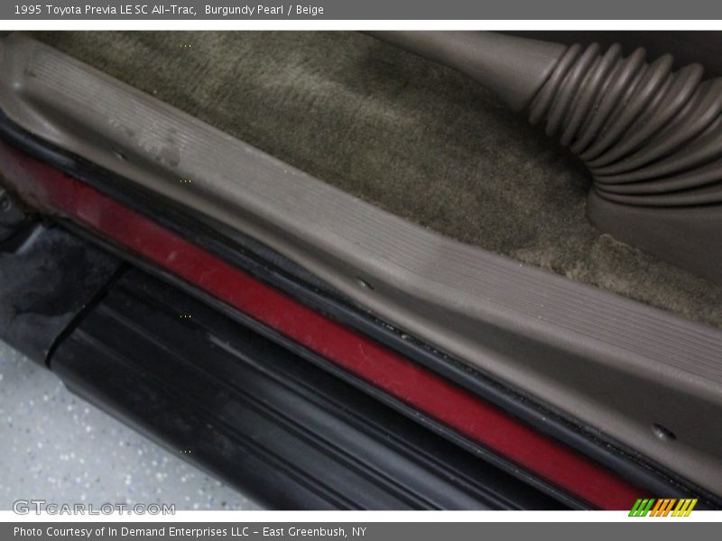 Burgundy Pearl / Beige 1995 Toyota Previa LE SC All-Trac